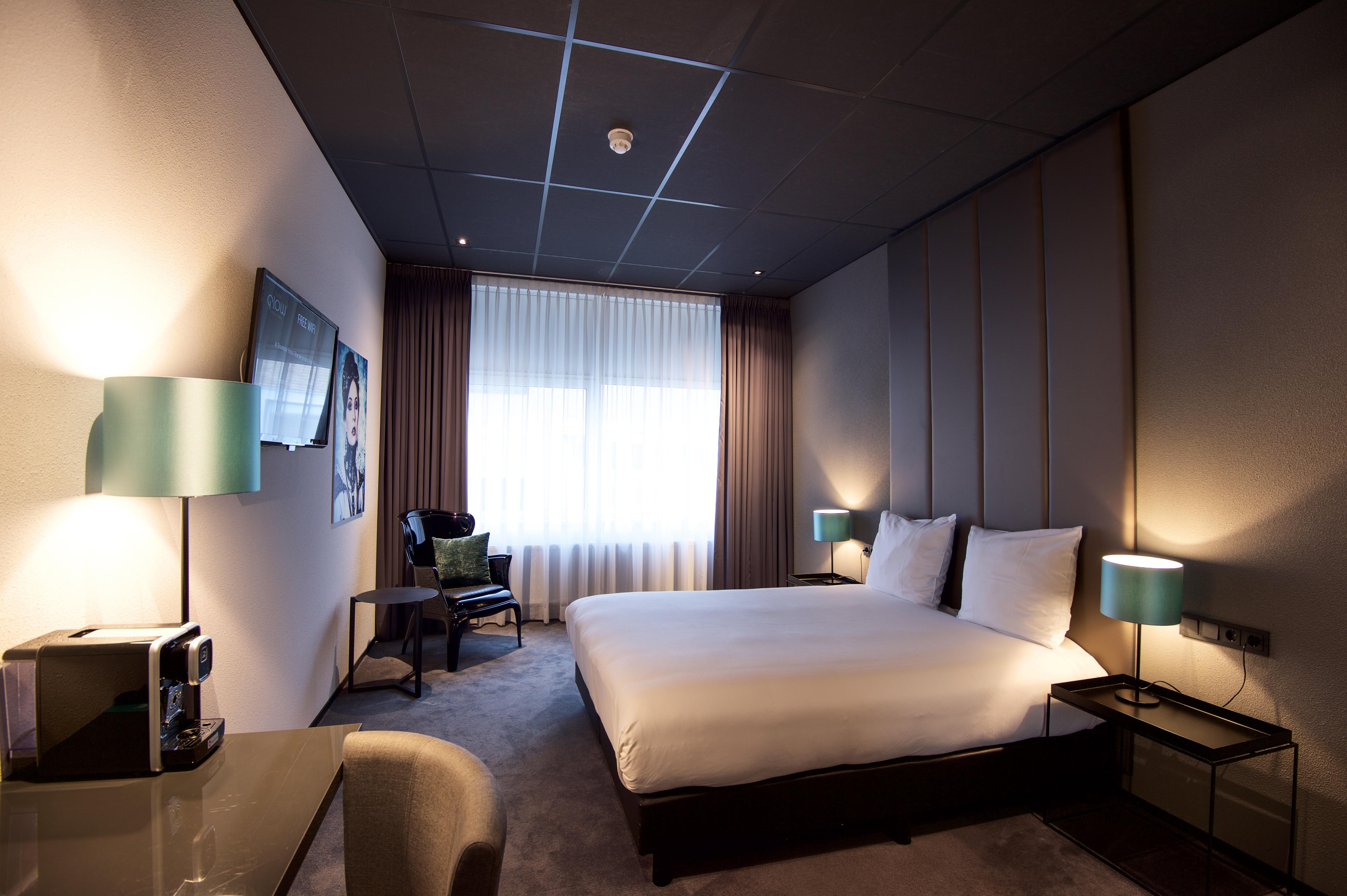 Design Hotel Glow Eindhoven Bagian luar foto