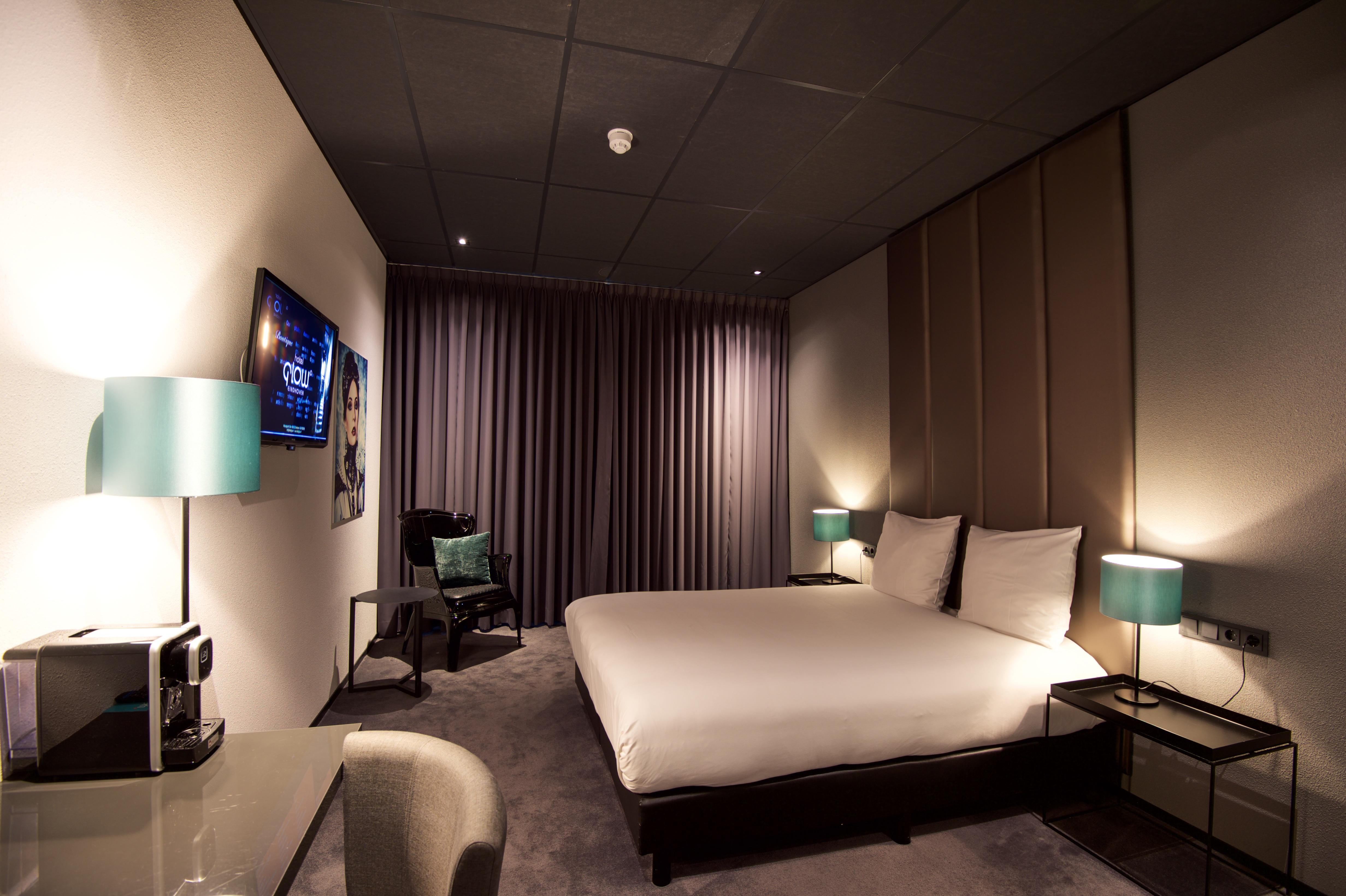 Design Hotel Glow Eindhoven Bagian luar foto
