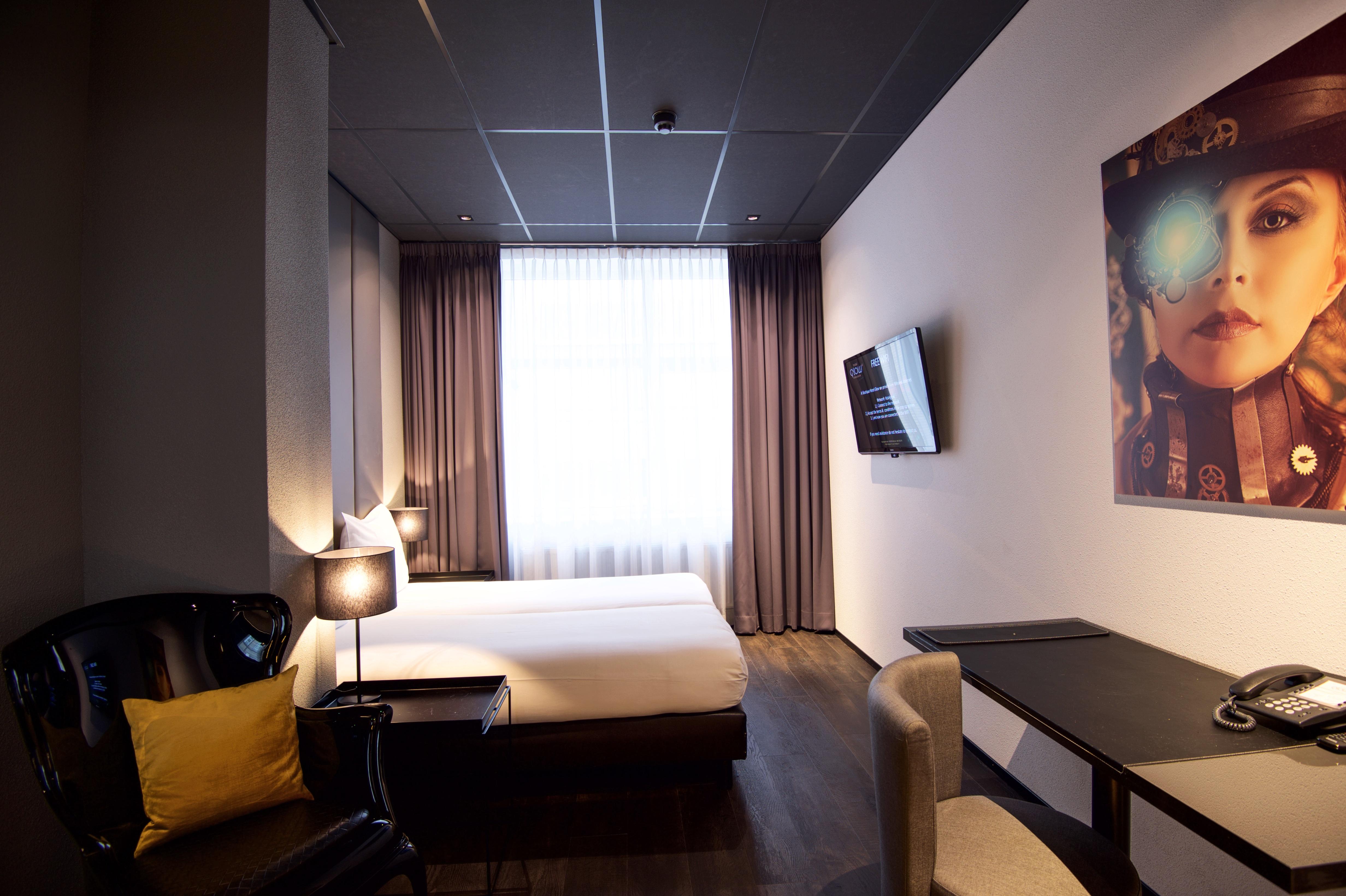 Design Hotel Glow Eindhoven Bagian luar foto