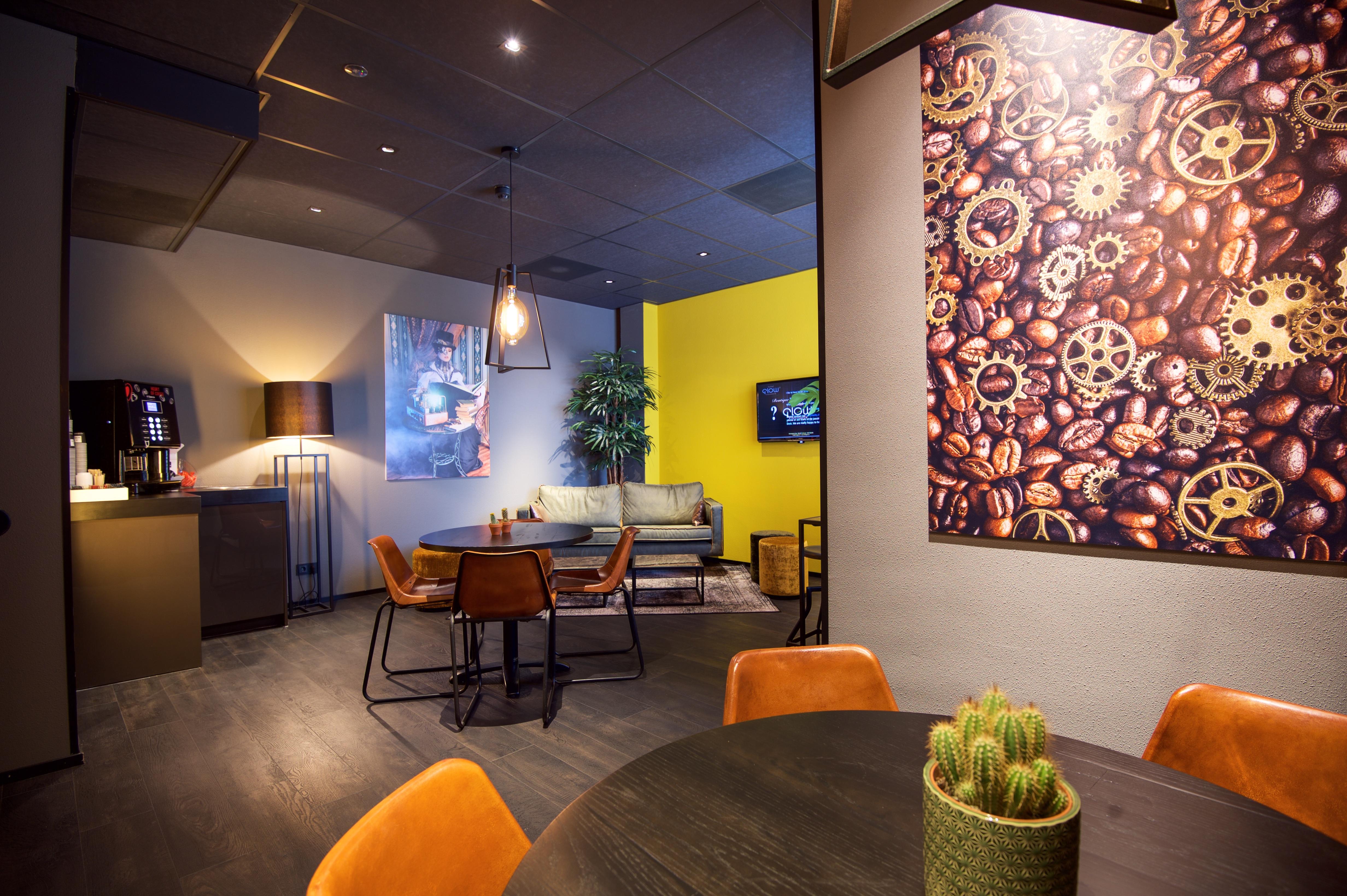 Design Hotel Glow Eindhoven Bagian luar foto
