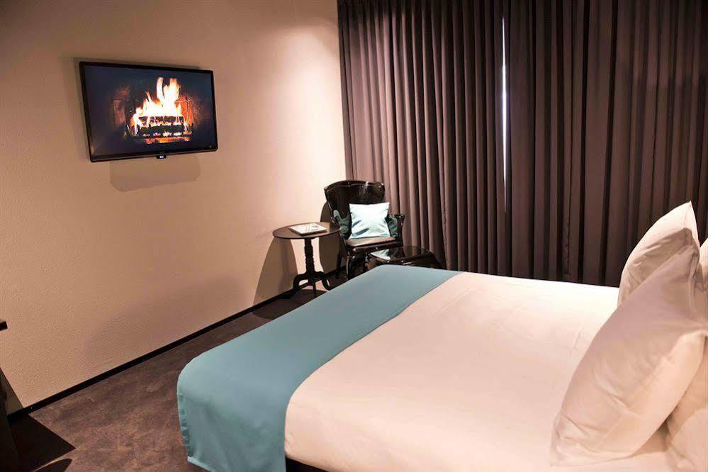 Design Hotel Glow Eindhoven Bagian luar foto