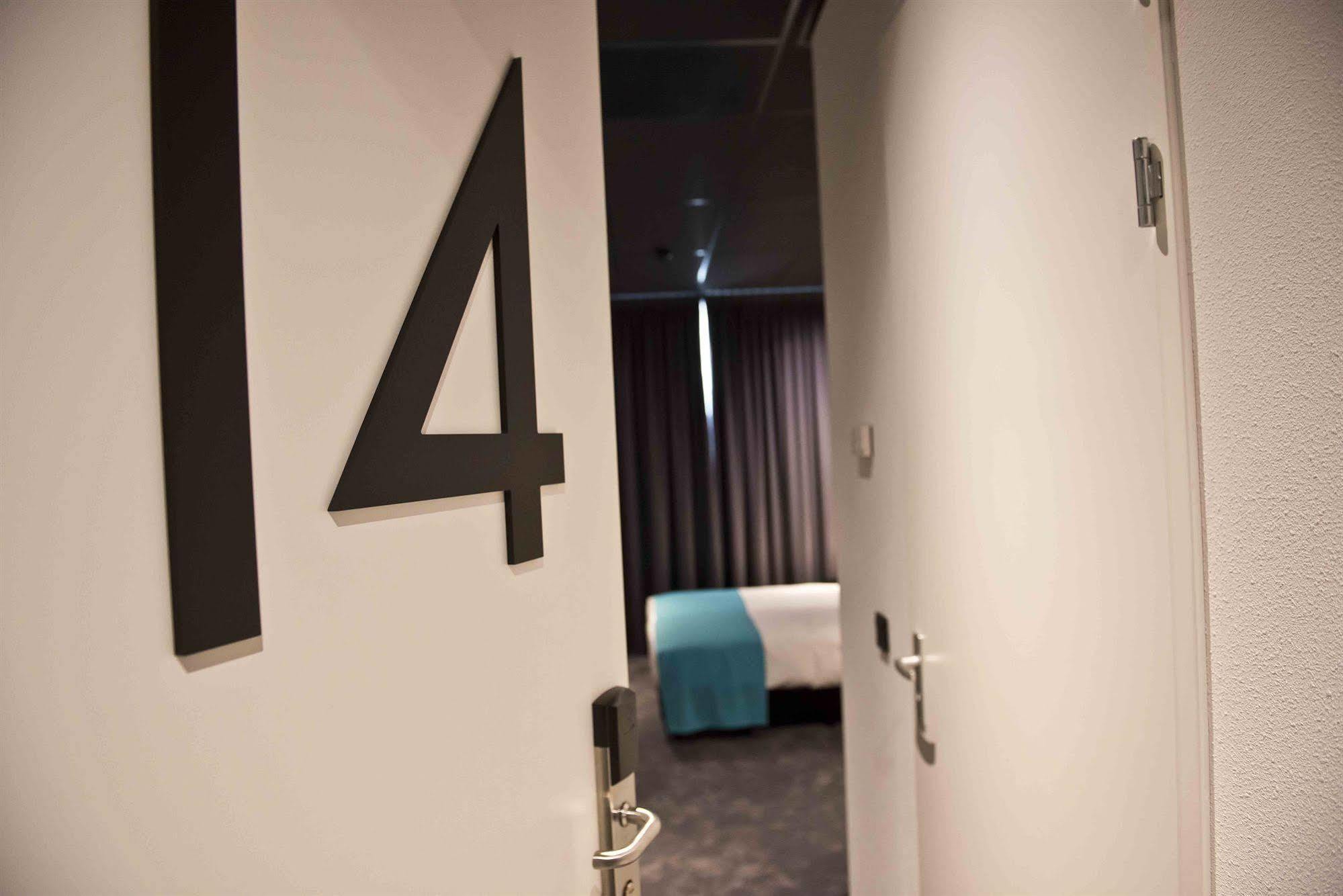 Design Hotel Glow Eindhoven Bagian luar foto