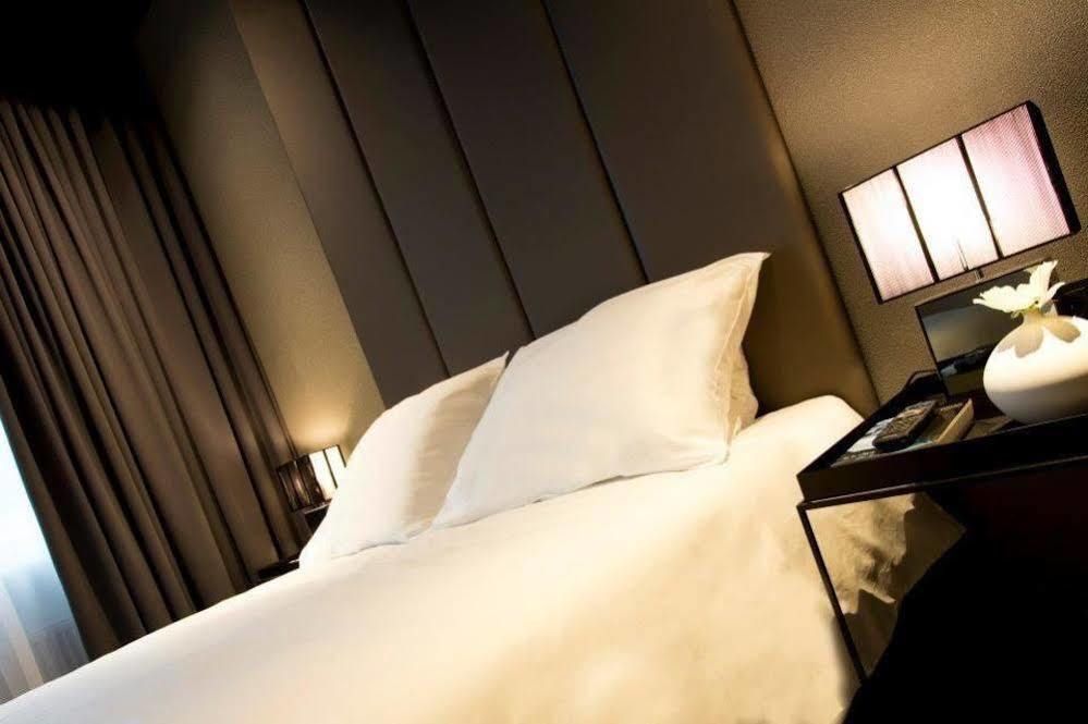Design Hotel Glow Eindhoven Bagian luar foto